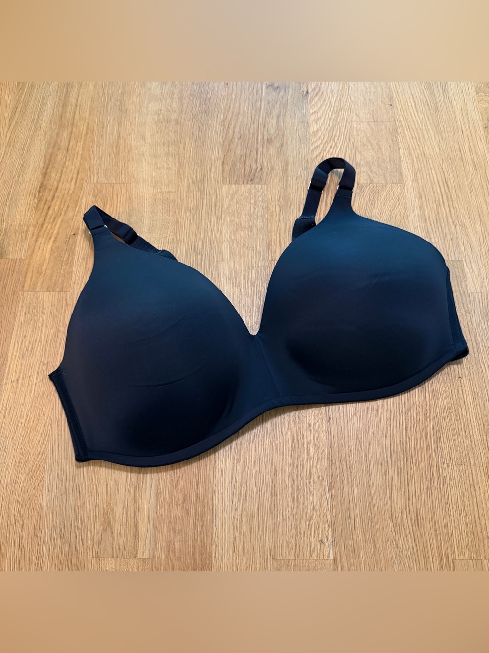 Soma 40D Black Vanishing 360 Wireless Bra